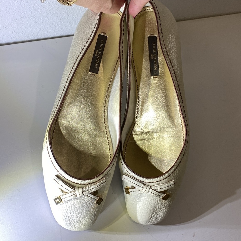 Louis Vuitton Leather Ballet Flats | Size 39 - Picture 6 of 16